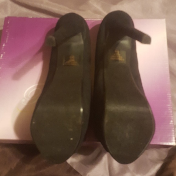 Peep toe heels - Picture 3 of 3